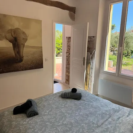 Bastide, Apartment