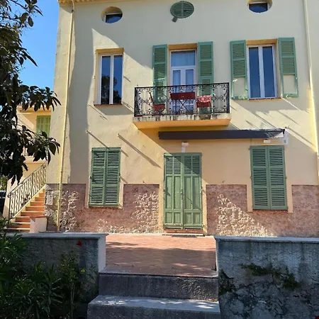 Bastide, Apartment